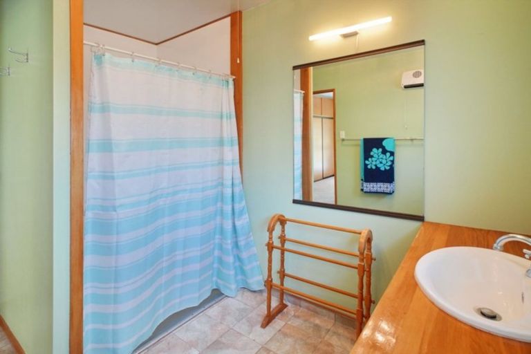 Photo of property in 2 Woodfield Place, Woodend, 7610