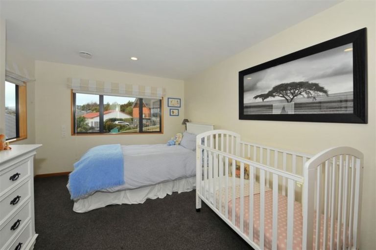 Photo of property in 70 Penruddock Rise, Westmorland, Christchurch, 8025