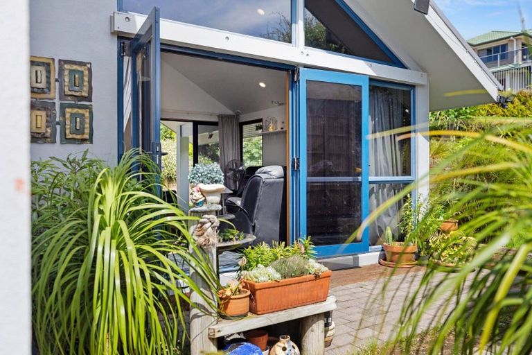 Photo of property in 28 Owen Place, Omokoroa, 3114