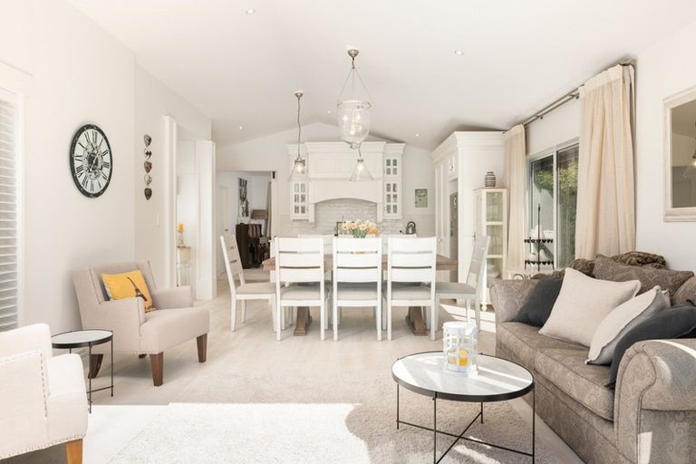 Photo of property in 6 Pebble Beach Way, Papamoa Beach, Papamoa, 3118