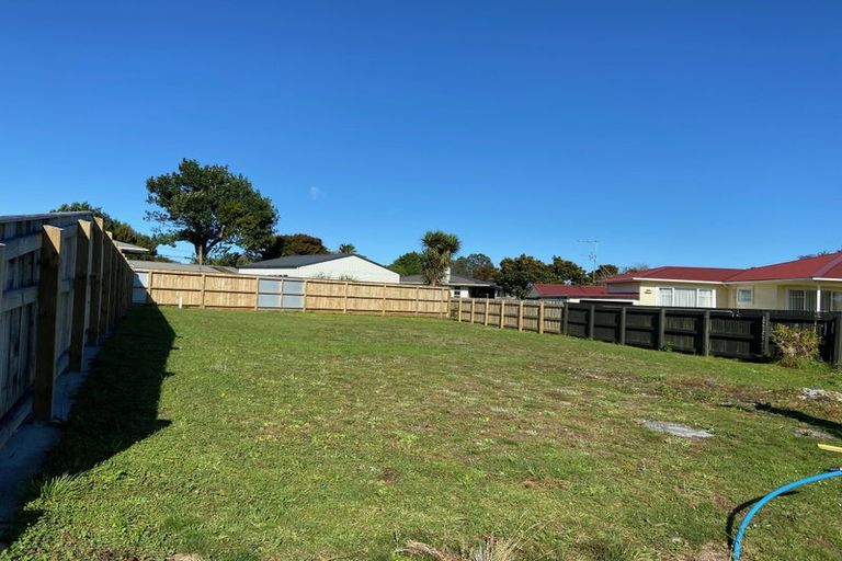 Photo of property in 1 Wheeler Place, Upper Vogeltown, New Plymouth, 4310