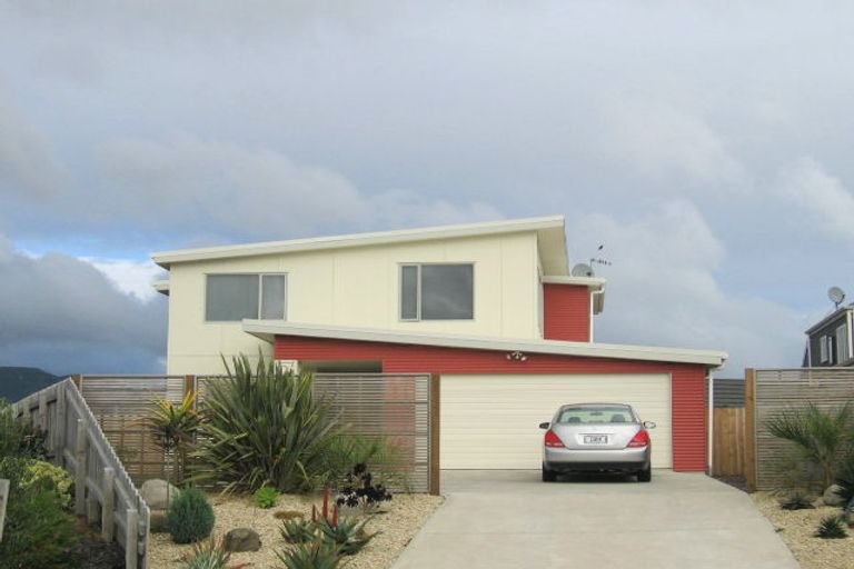 Photo of property in 20 Monarch Place, Paraparaumu Beach, Paraparaumu, 5032