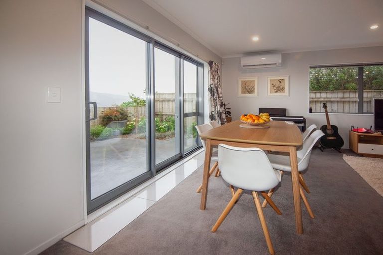 Photo of property in 227 Mark Avenue, Grenada Village, Wellington, 6037