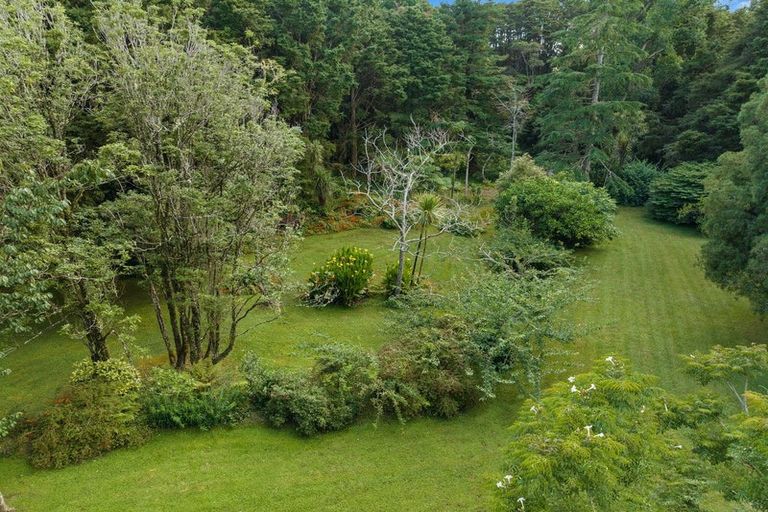Photo of property in 130 Gibbons Road, Kaiwaka, 0573