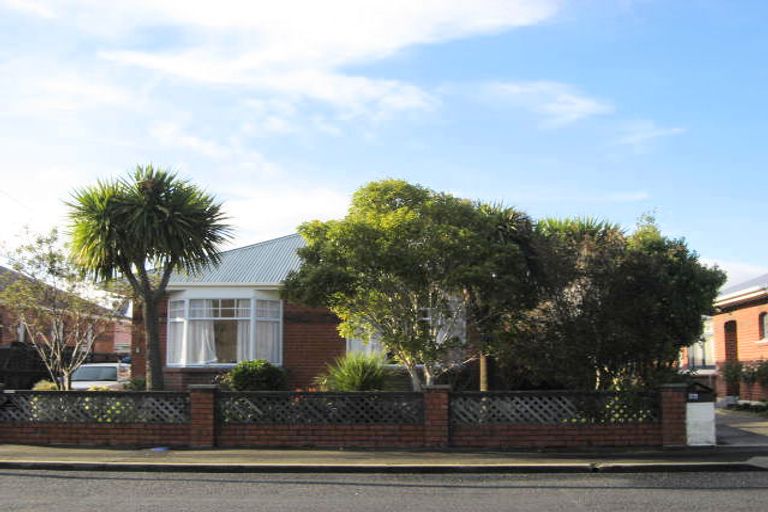 Photo of property in 7 East Avenue, Saint Kilda, Dunedin, 9012