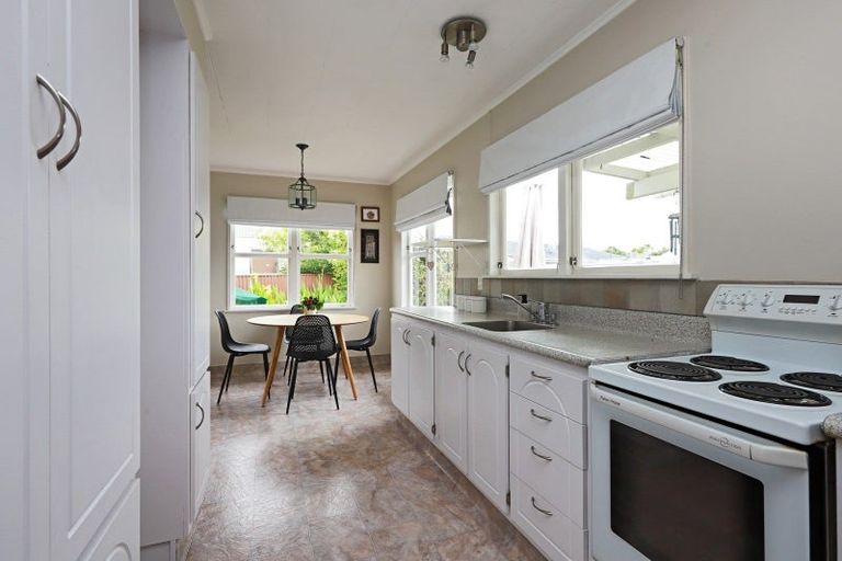 Photo of property in 32 Plunket Street, Tamatea, Napier, 4112