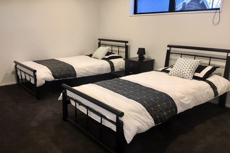 Photo of property in 54 Bowhill Road, New Brighton, Christchurch, 8083