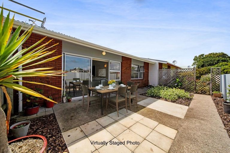 Photo of property in 2/40 Barriball Street, Fitzroy, New Plymouth, 4312