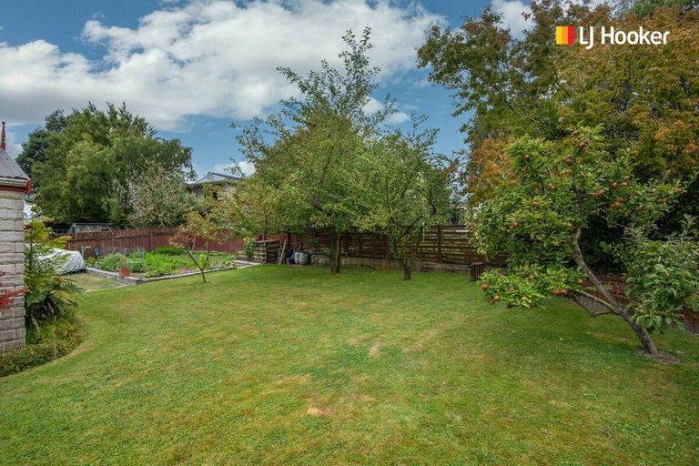 Photo of property in 16 Walton Park Avenue, Fairfield, Dunedin, 9018