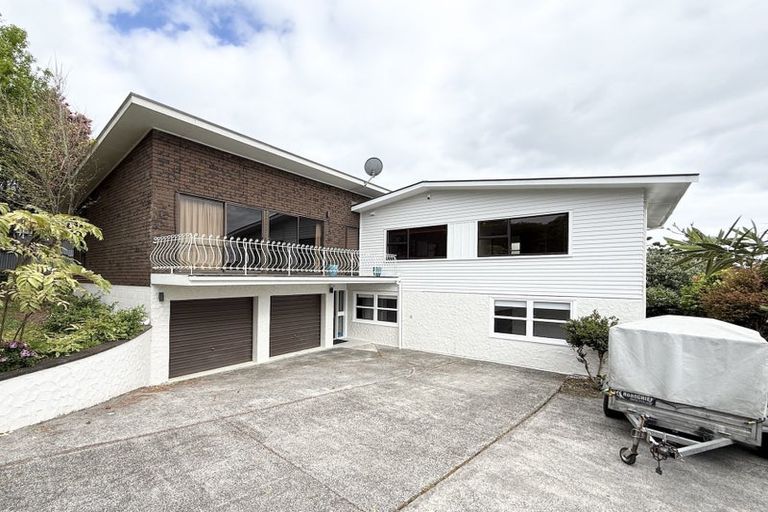 Photo of property in 10 Castleton Street, Birkdale, Auckland, 0626
