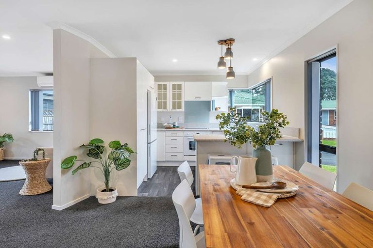 Photo of property in 1 Loader Place, Tawhero, Whanganui, 4501