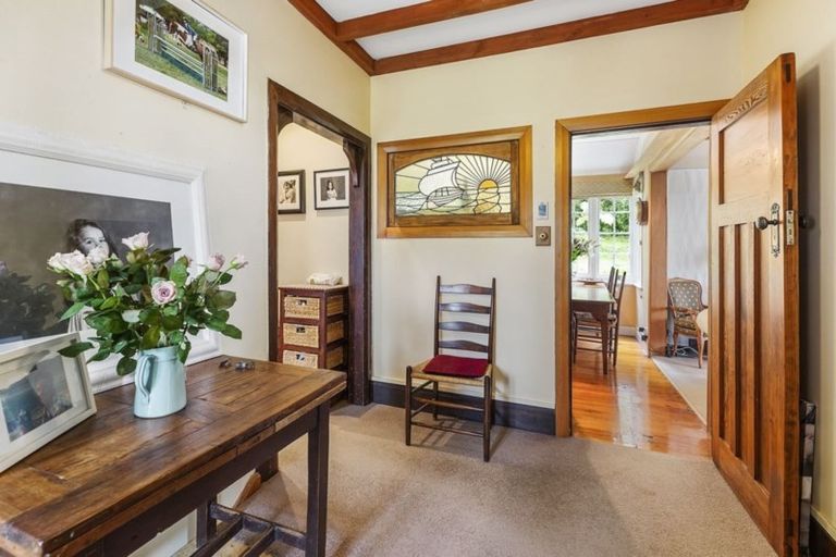 Photo of property in 51 Northland Road, Northland, Wellington, 6012