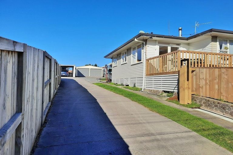 Photo of property in 12a Alverstoke Road, Parkvale, Tauranga, 3112