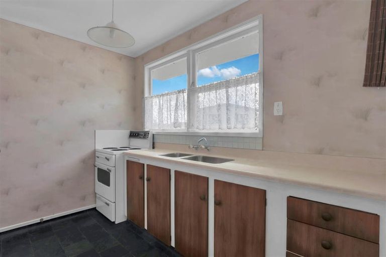 Photo of property in 15 Bays Road, Orere Point, 2585