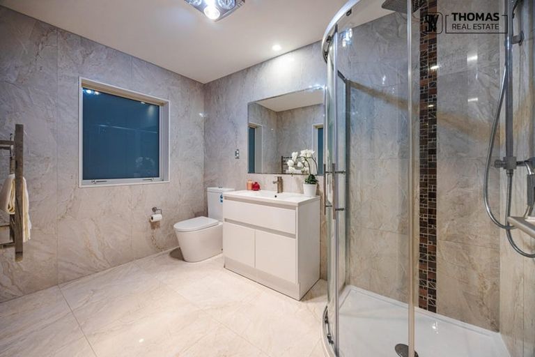 Photo of property in 1b Waitaki Street, Sunnyvale, Auckland, 0612