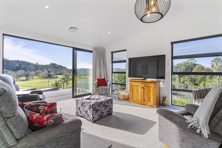 Photo of property in 19 Titoki Lane, Whangamata, 3691