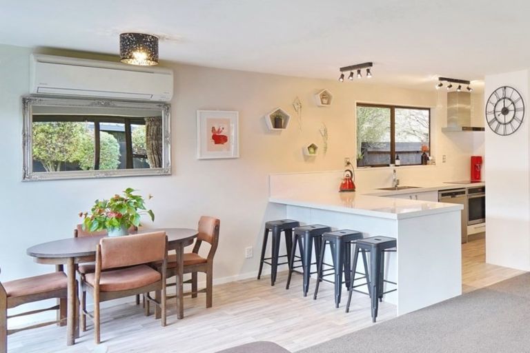 Photo of property in 64 Anglesea Avenue, Parklands, Christchurch, 8083