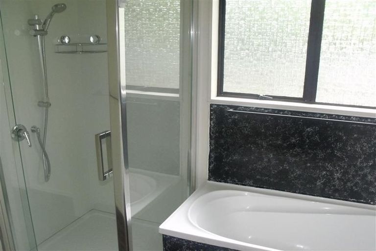 Photo of property in 1 Breadalbane Road, Havelock North, 4130