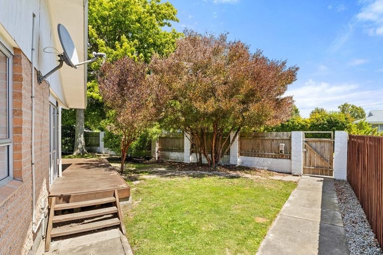 Photo of property in 2 Magenta Place, Broomfield, Christchurch, 8042