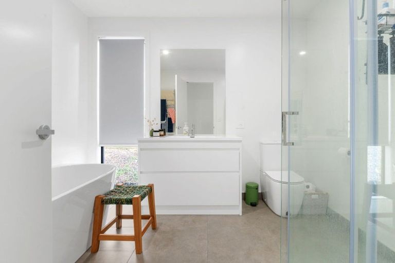 Photo of property in 79 Omahina Street, Raglan, 3225