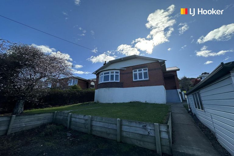 Photo of property in 307 Main South Road, Green Island, Dunedin, 9018