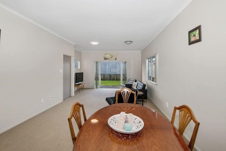 Photo of property in 34 Mulvaney Crescent, Henderson, Auckland, 0612