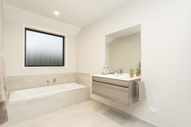 Photo of property in 8 Cuddie Close, East Taieri, Mosgiel, 9024