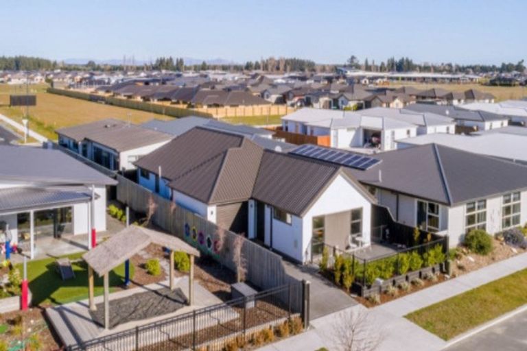 Photo of property in 148 Infinity Drive, Pegasus, 7612