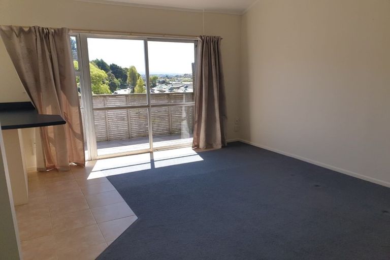 Photo of property in 126 Redwood Avenue, Tawa, Wellington, 5028
