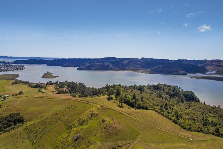 Photo of property in 2826 Tairua Whitianga Road, Kaimarama, Whitianga, 3591