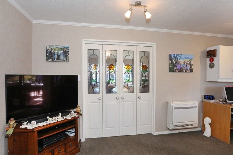 Photo of property in 19 Park View Avenue, Feilding, 4702