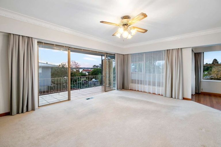 Photo of property in 26 The Boulevard, Sunnyhills, Auckland, 2010