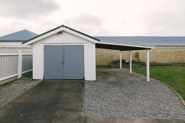 Photo of property in 21 South Street, West End, Palmerston North, 4410