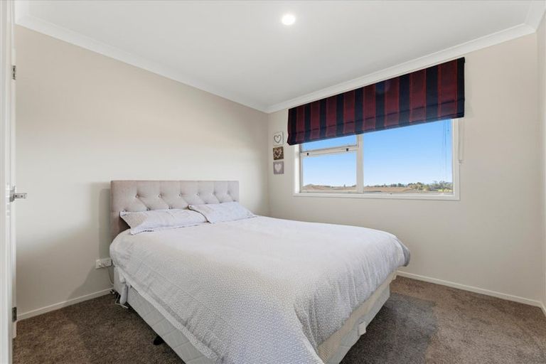 Photo of property in 16 Vantage Place, Omokoroa, 3114