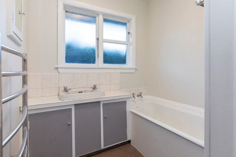 Photo of property in 5 Yeovil Place, St Albans, Christchurch, 8052