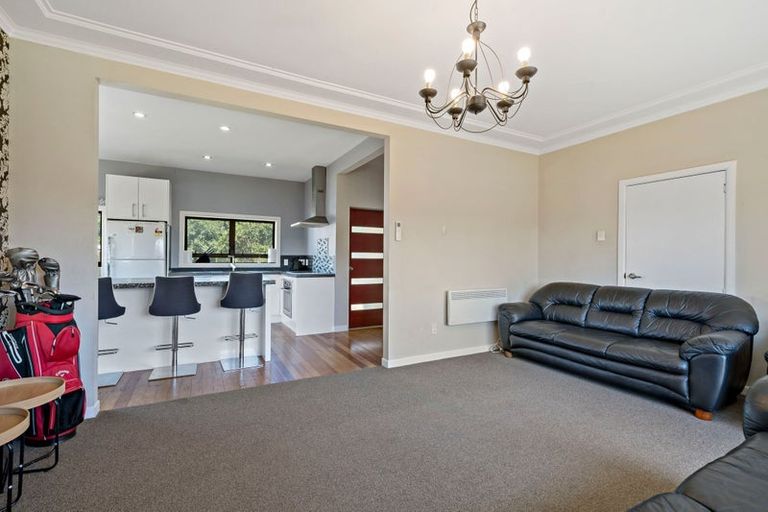 Photo of property in 25 Fairview Road, Papatoetoe, Auckland, 2025