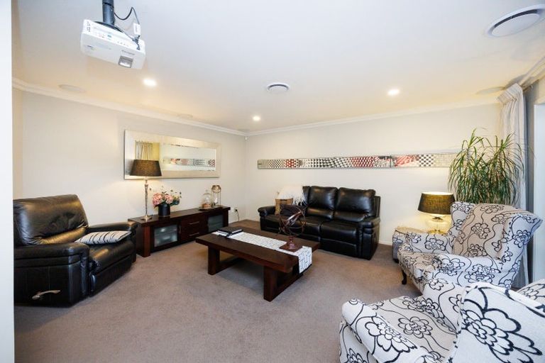 Photo of property in 172 Pacific Drive, Fitzherbert, Palmerston North, 4410