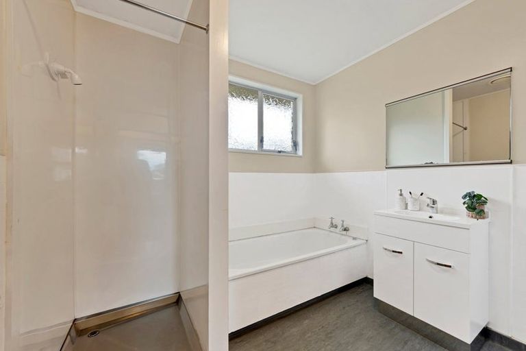 Photo of property in 1/6 Arran Crescent, Woolston, Christchurch, 8062