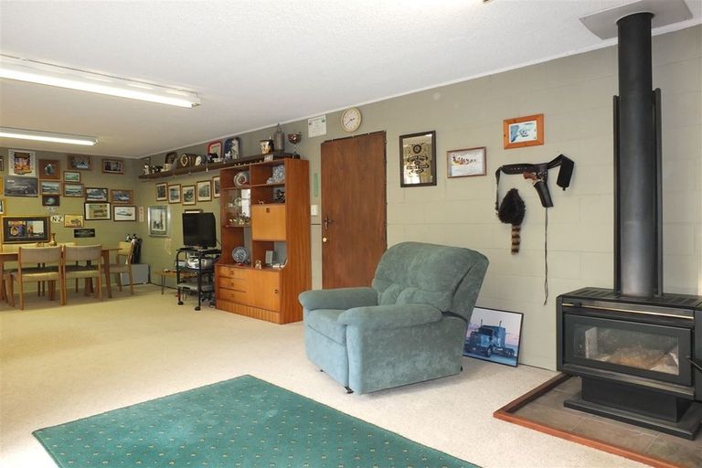 Photo of property in 11 Hillview Place, Pleasant Point, 7903