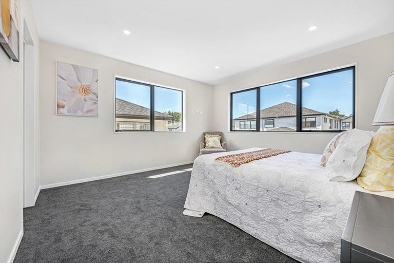 Photo of property in 54 Drumbuoy Drive, Flat Bush, Auckland, 2019