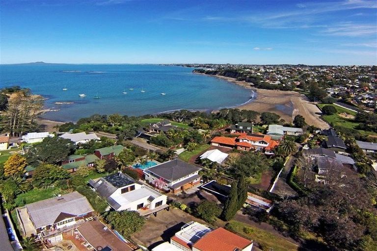 Photo of property in 15 Waiake Street, Torbay, Auckland, 0630