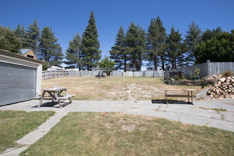 Photo of property in 38 Aorangi Crescent, Lake Tekapo, 7999