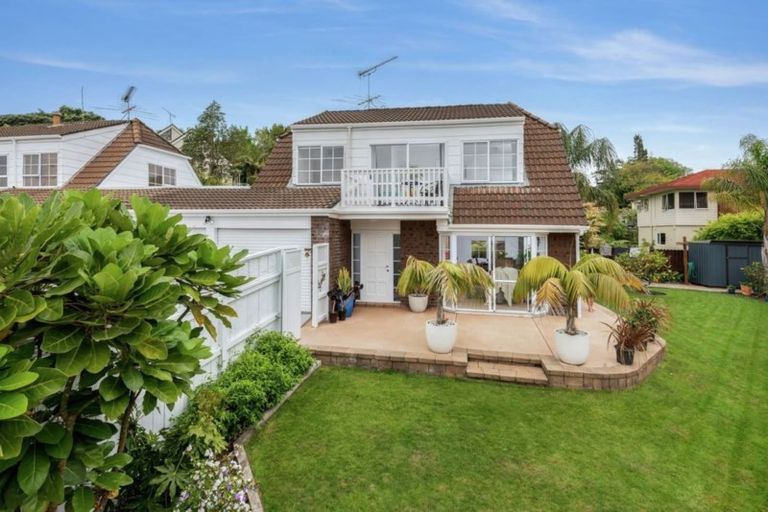 Photo of property in 1/34 Sunnyview Avenue, Shelly Park, Auckland, 2014