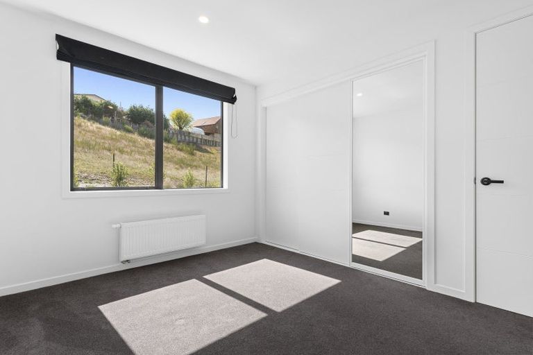 Photo of property in 13 Magpie Place, Lake Hawea, Wanaka, 9382