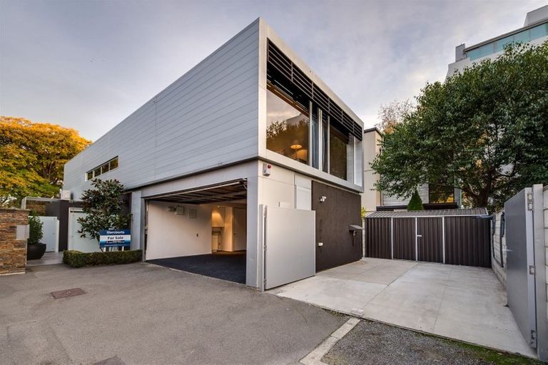 Photo of property in 3 Millbank Lane, Merivale, Christchurch, 8014