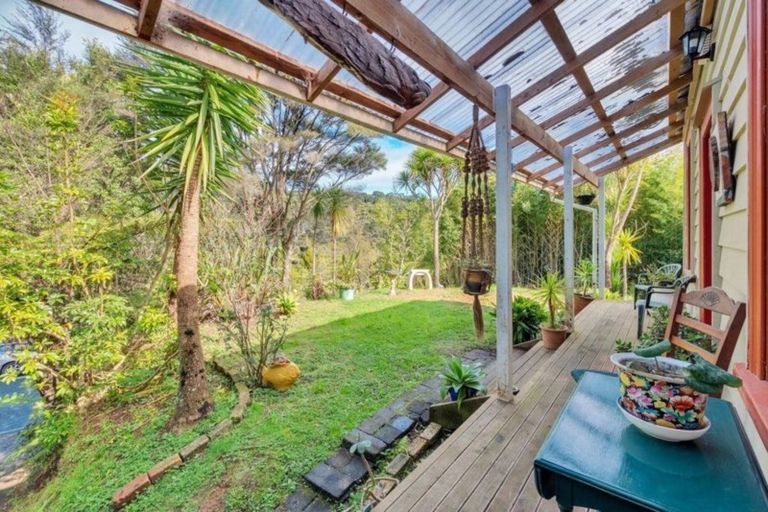 Photo of property in 63 Te Henga Road, Waitakere, Auckland, 0781