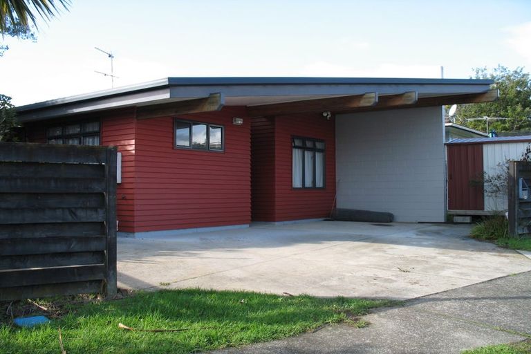 Photo of property in 51 Minaret Drive, Bucklands Beach, Auckland, 2014