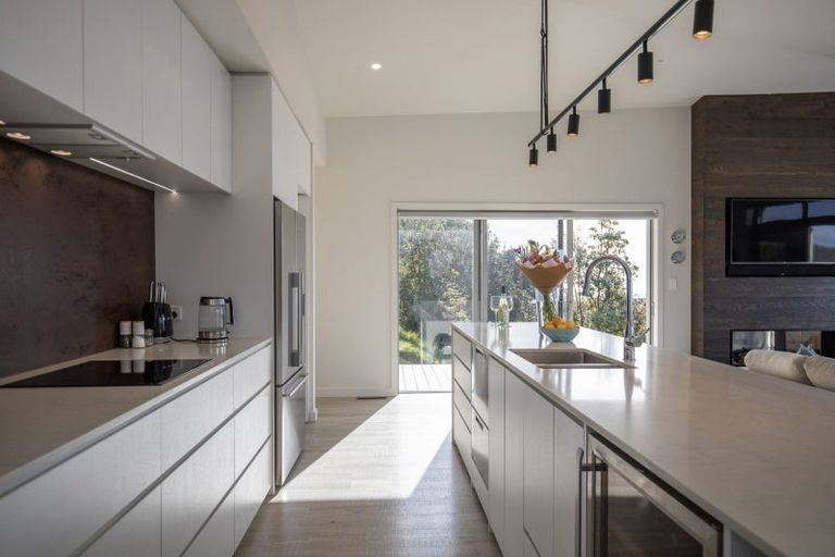 Photo of property in 115 Riria Kereopa Memorial Drive, Raglan, 3297