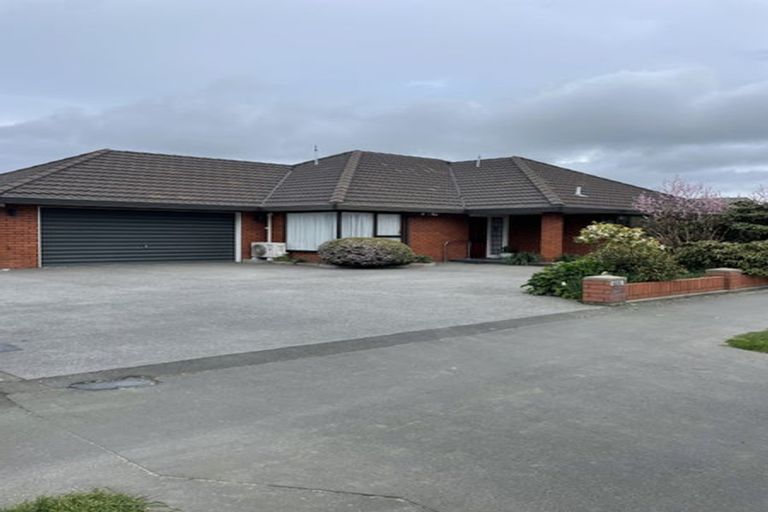 Photo of property in 1/423 Harewood Road, Harewood, Christchurch, 8051