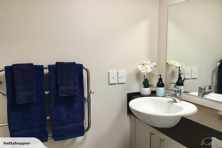 Photo of property in The Peak Apartments, 1001/170 Taranaki Street, Te Aro, Wellington, 6011